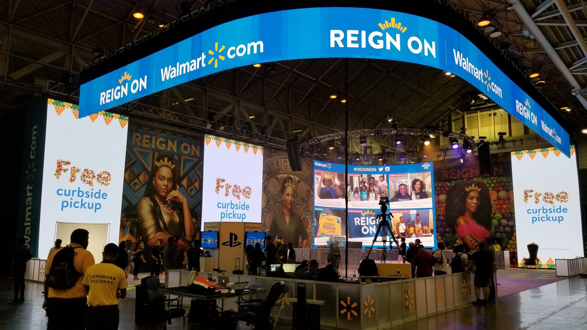 In-Store Experiences: How & Why Big Brands Create Them
