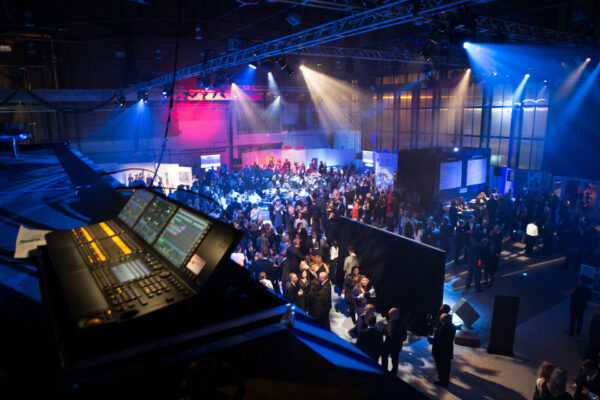 ARTOFWINEw-2452 ARTOFWINEw-2452