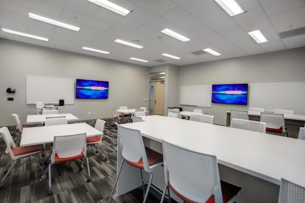 DAVENPORT-UNIVERSITY_CLASSROOM_3 DAVENPORT-UNIVERSITY_CLASSROOM_3