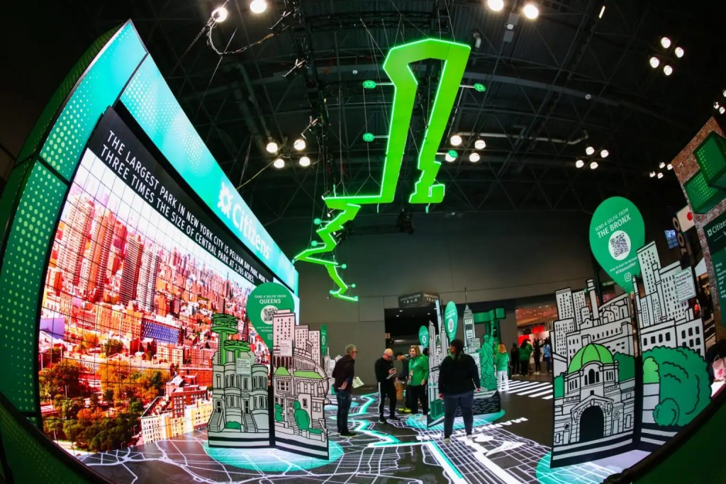 HR_BLUEWATER-CITIZENS-BANK@JAVITS-CENTER-TRAPPFOTOS-11032023-1851